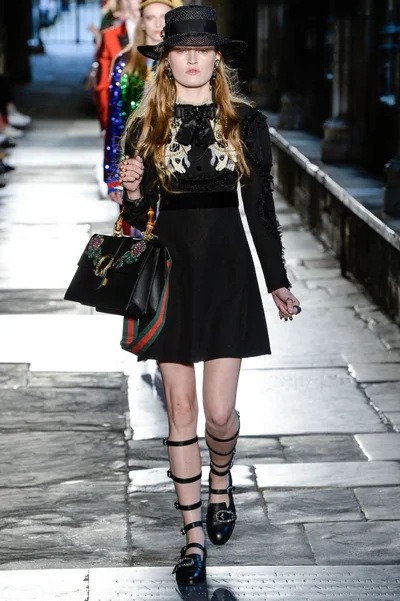 Look 89
